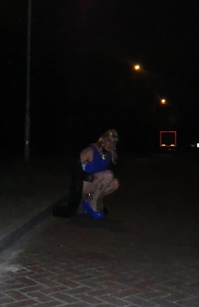 13P Blue parking
