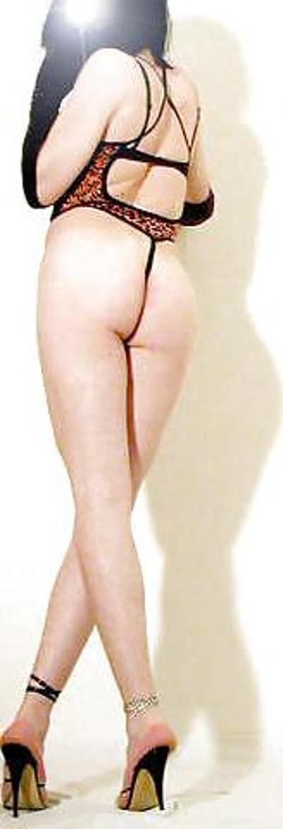13P Sissy sandy