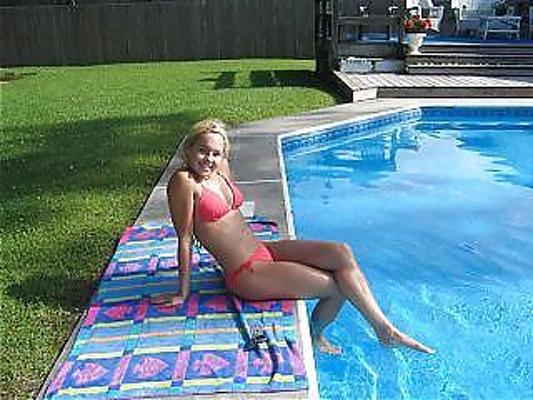 24P Rebecca Manns Louisville Cheerleader