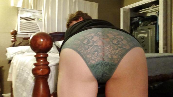 13P Sexy green lace panties