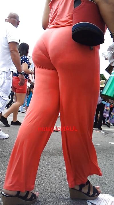 8P FAT Booty Latina MATURE Milf VPL VOYEUR candid