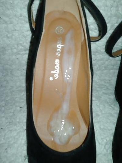 10P Cum en los zapatos de plataforma de mi novia
