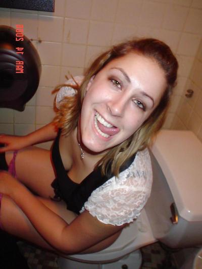 10P Girls on the toilet