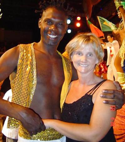 25P Horny White Wifes and GF's take IR Vacations alone 