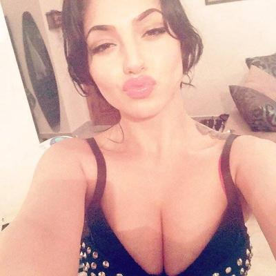 25P Beurette Anissa (Suite)