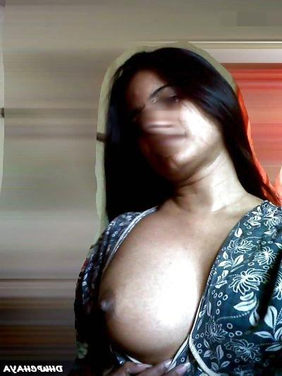 12P Indian babe down blouse and bra exposing lovely boobies 