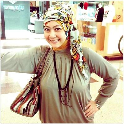 6P Hijab milf from bandung indonesia