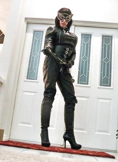 4P Leather and Rubber Dominat Jay