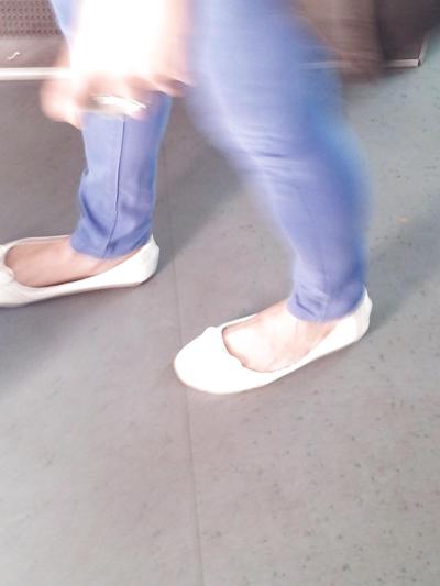 16P Candid shoes ballet flats ballerinas legs feet