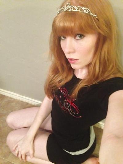 20P Ginger girlie