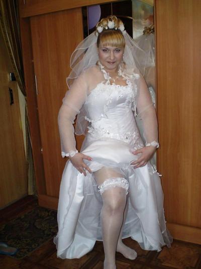 20P Wedding bride oops,flashing 2