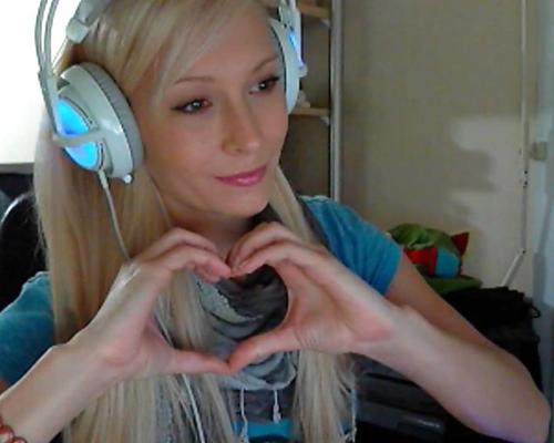 5P MiMoDie - french shoutcaster ( LoL )