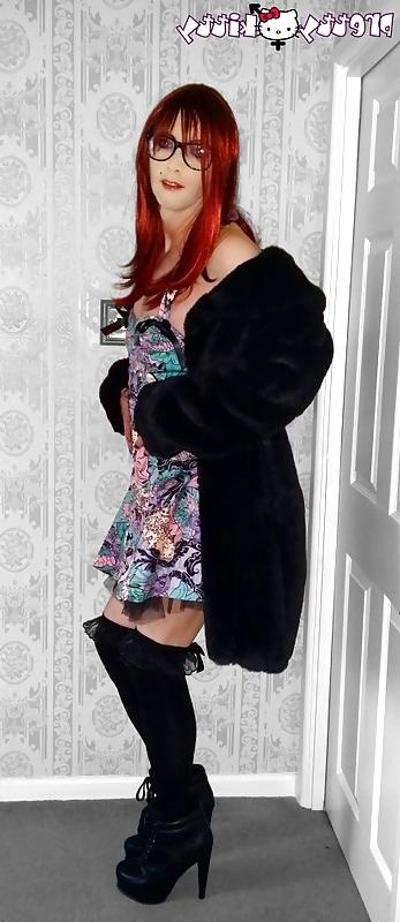 18P Prettykitty Fur coat Pink Knickers part 1