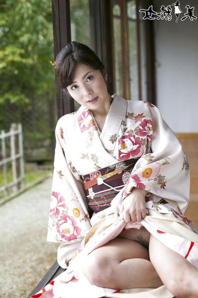 25P SEXY Kimika Ichijo (MILF)