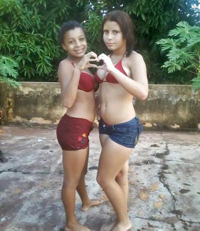 25P AMIGAS LATINAS CALIENTES