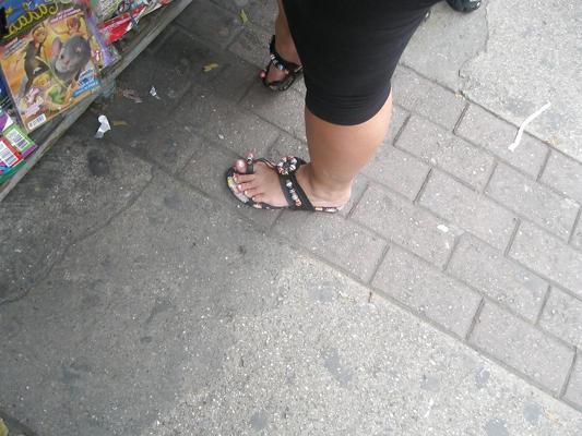25P Street feet