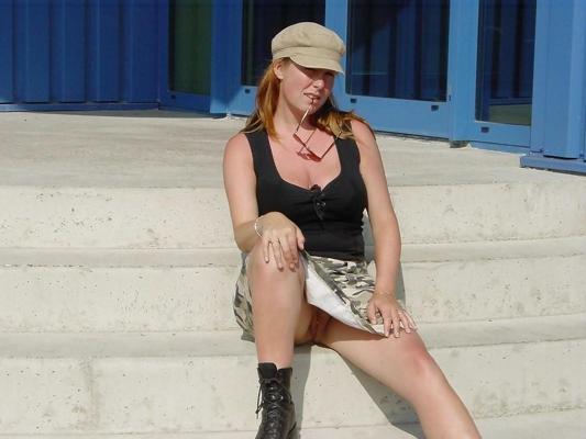 16P Öffentlicher Upskirt Nr. 4