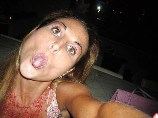 17P Hot Amateur MILF