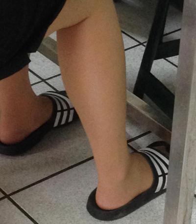 4P Nylon feet