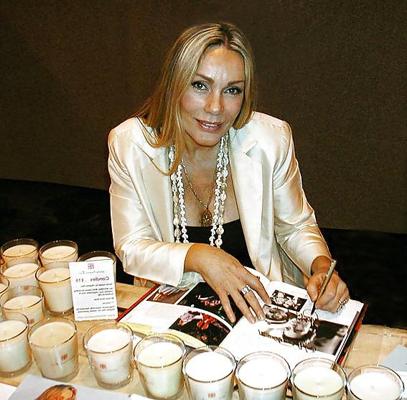 13P Virginia Hey-Reife Göttin
