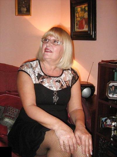 19P Mature Sluts in Nylons