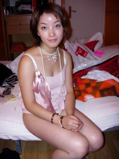 25P Married Woman Selfie 007