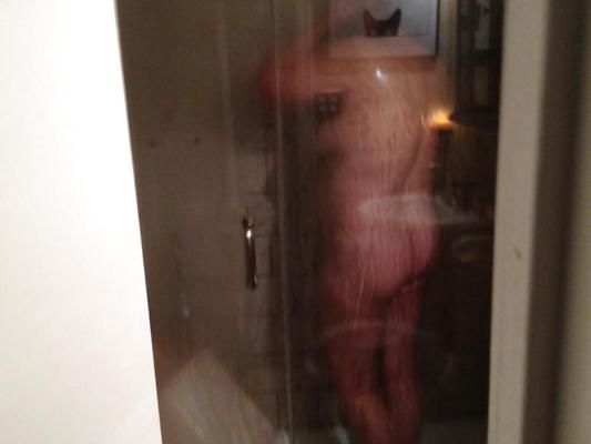 13P A cuckold's sexy ass slutwife exposed