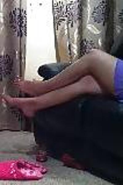 6P Talons et pieds de ma femme indienne britannique
