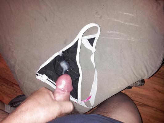 4P Little black thong