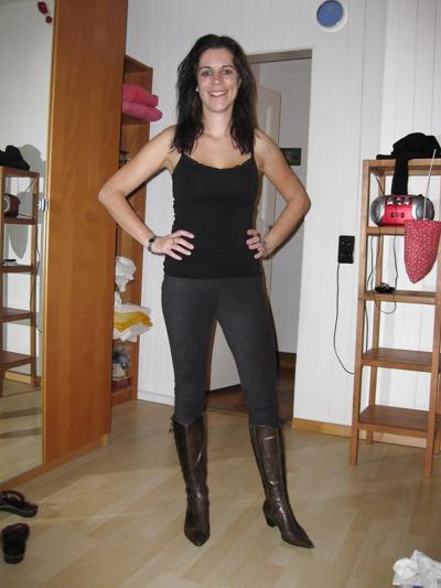 23P Sua mãe é uma puta vestida sexy 6