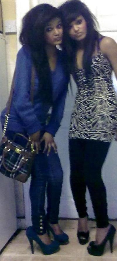 25P Sexy uk desi chicks