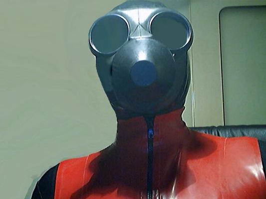 7P Fetish dress e mask