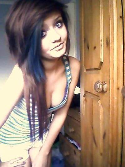 25P Teen Facebook Sluts for Cum Worship