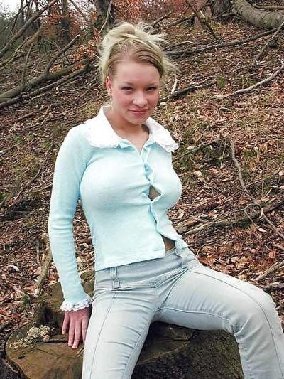 12P Ania hot bitch