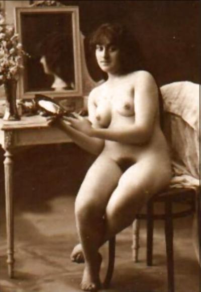 16P Vintage lady's &  Reflections-num-001