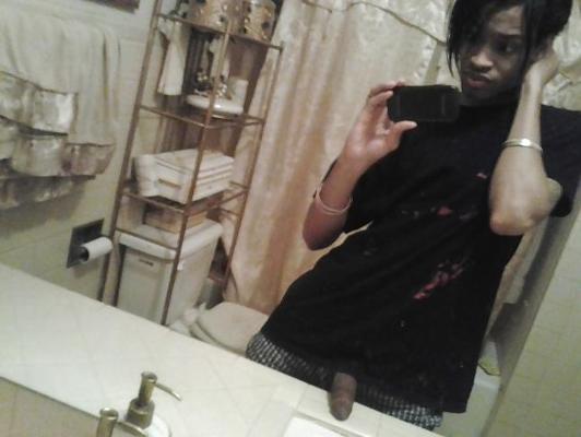 9P EBONY TRANNY BIG DICKS