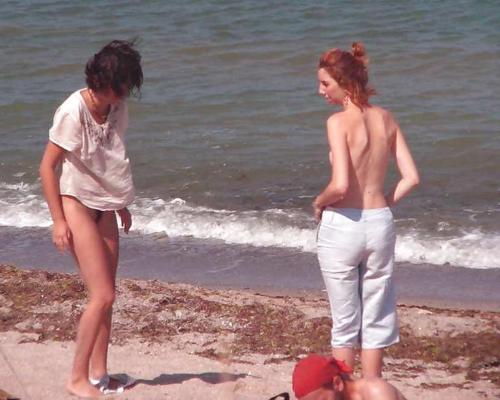 25P Bottomless and Hairy Changing