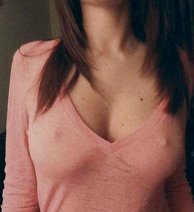 10P 寒いよ（硬い乳首）