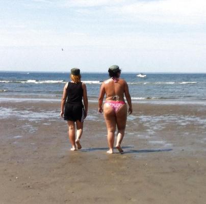 10P Beach ass
