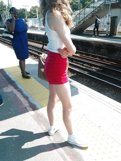 15P Londonperv's Candids 2014 - June vol 6 (Train Perving)