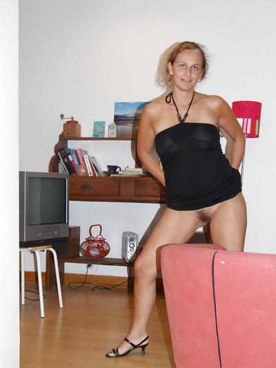 25P Mature Slave 
