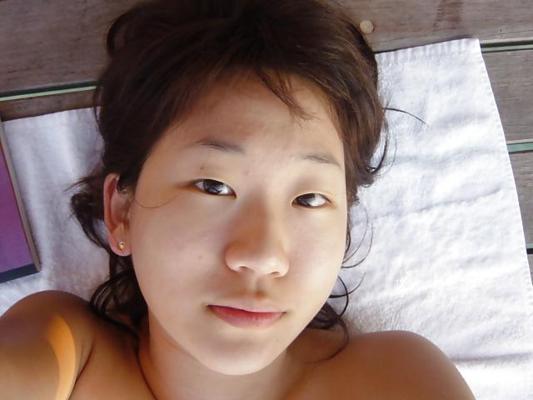 10P GIRLFRIEND AT THE BEACH