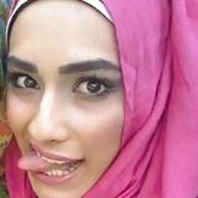 13P hijab desi