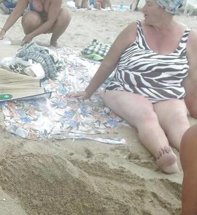 25P Spy beach summer matures romanian