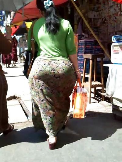 25P Big booty candid