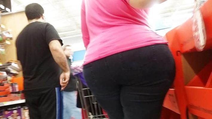 25P Latina MILF Mega Bubblebutts