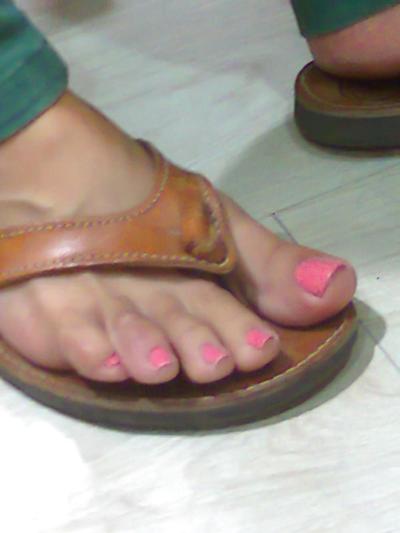25P GREEK FEET