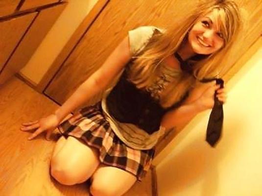 7P Emo Teen Slut