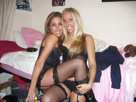 15P Nice (non nude) girls 31