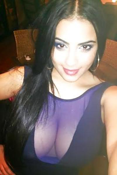 15P Busty Amatuer 27